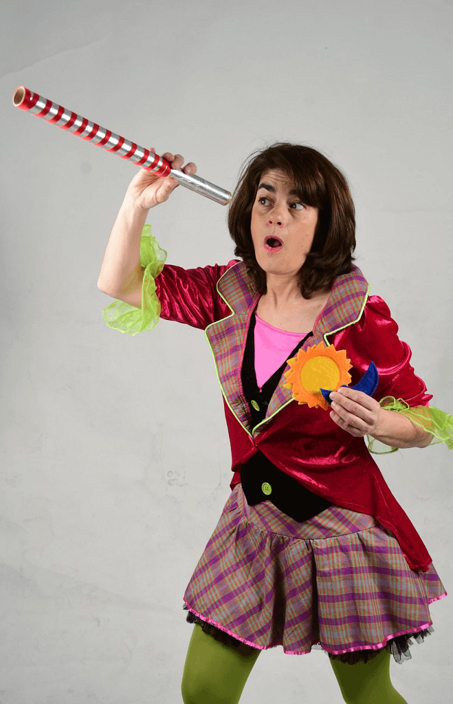 Image of Sara Genovart to announce the show Max's trip.